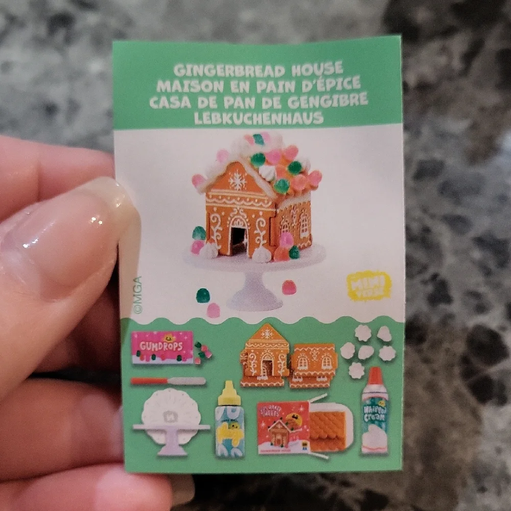 Miniverse Make It Mini Holiday Gingerbread House
